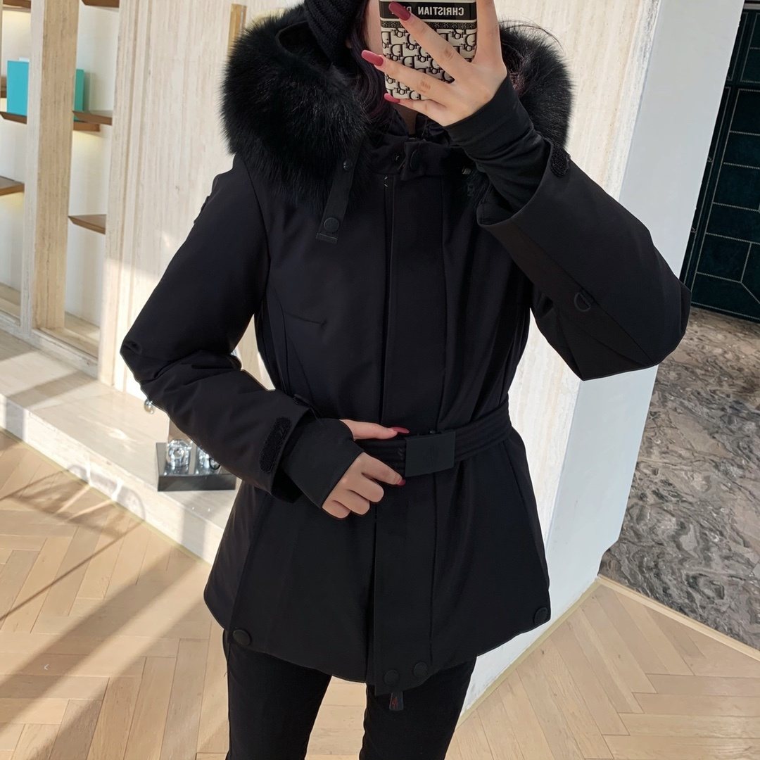 Moncler Women's Fur-Trim Hood Belted Puffer Coat — detail