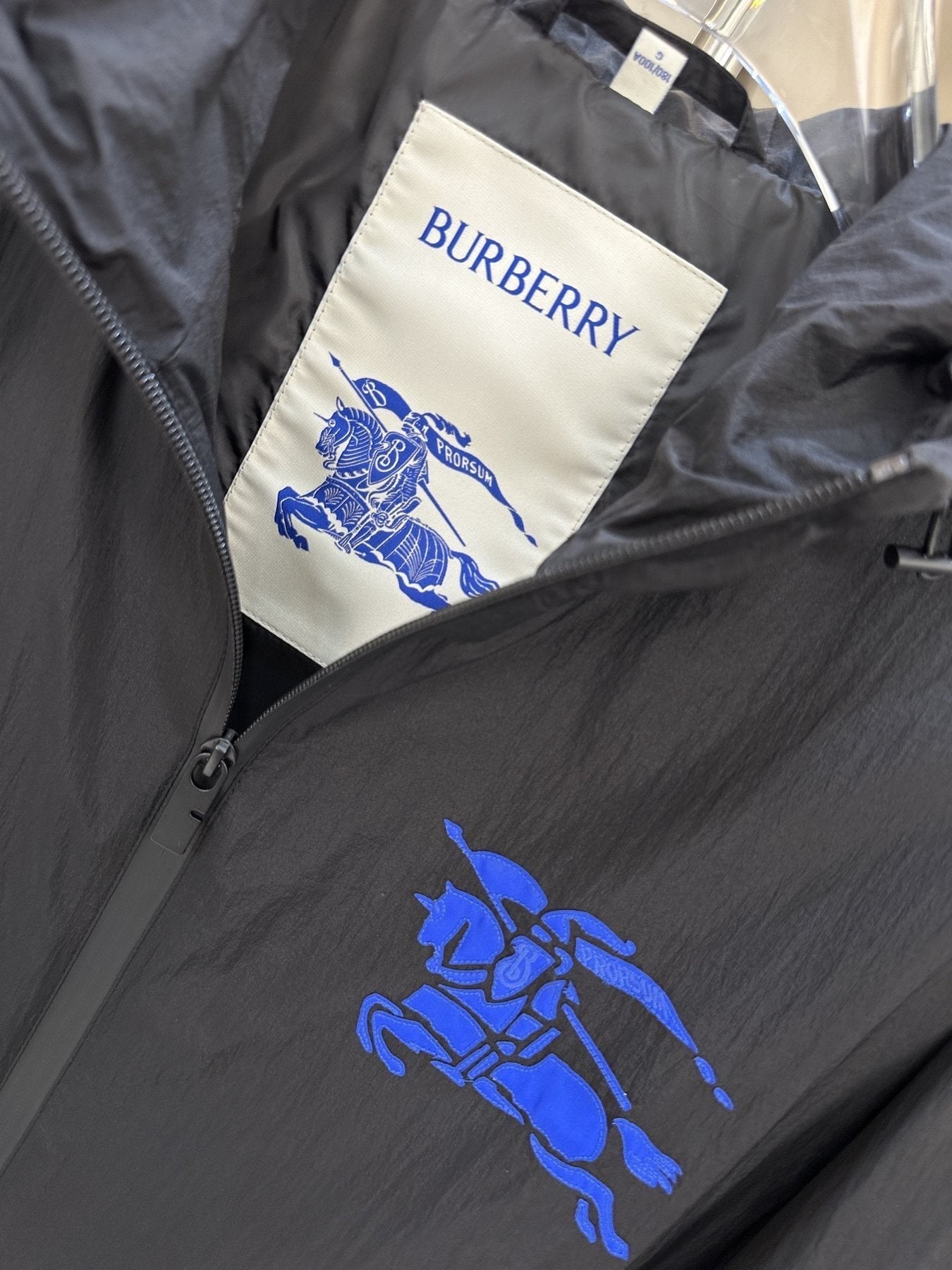 Burberry Blue Chest Graphic Hooded Zip Jacket — neck_label