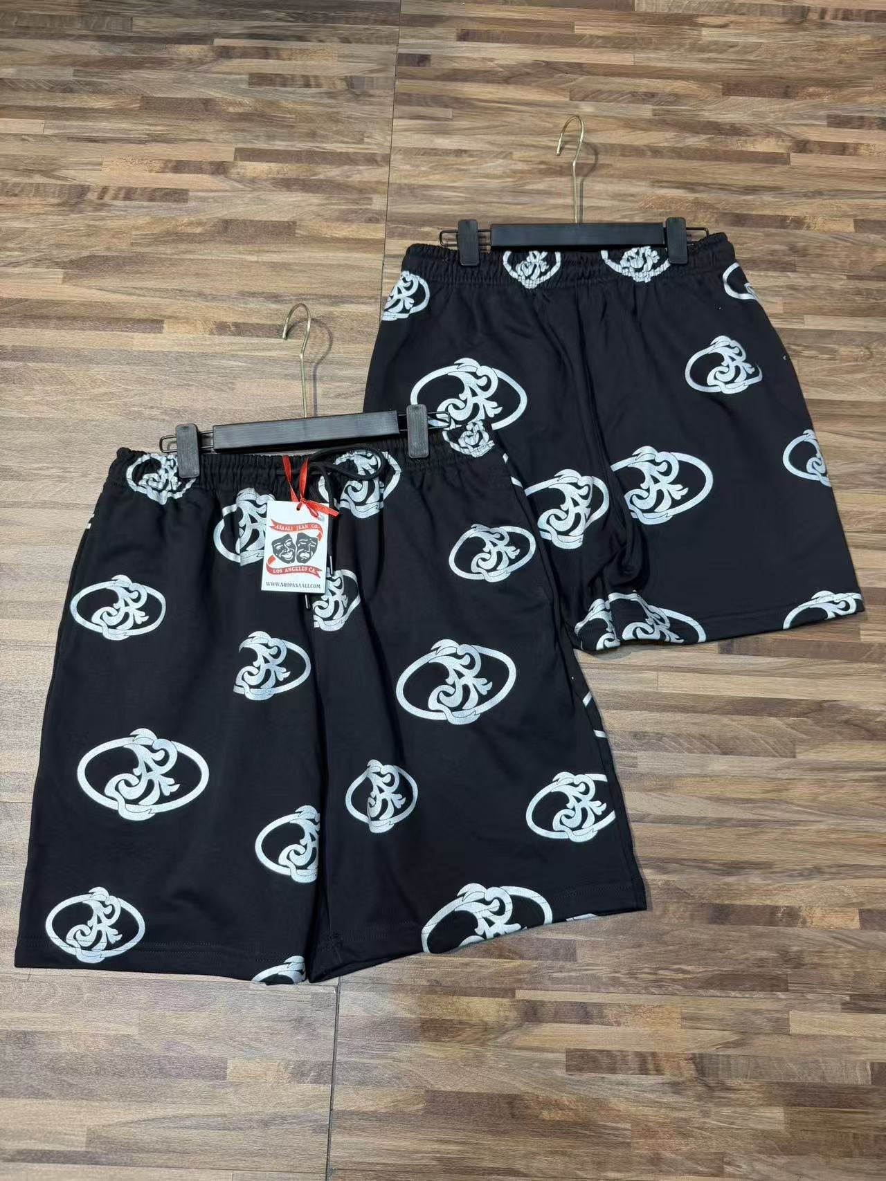ASAALL Graphic Print Shorts - Black — context