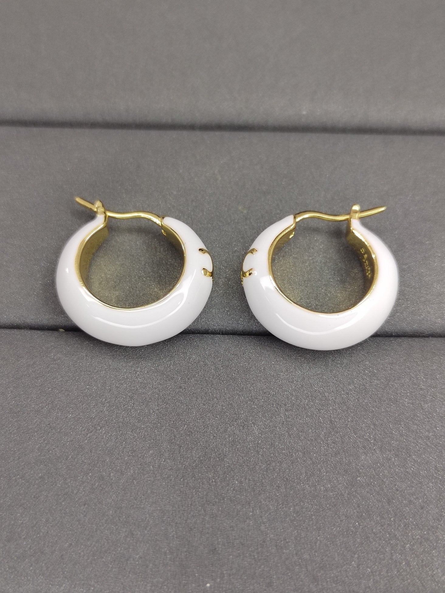 18K Celine White Pearl Earrings