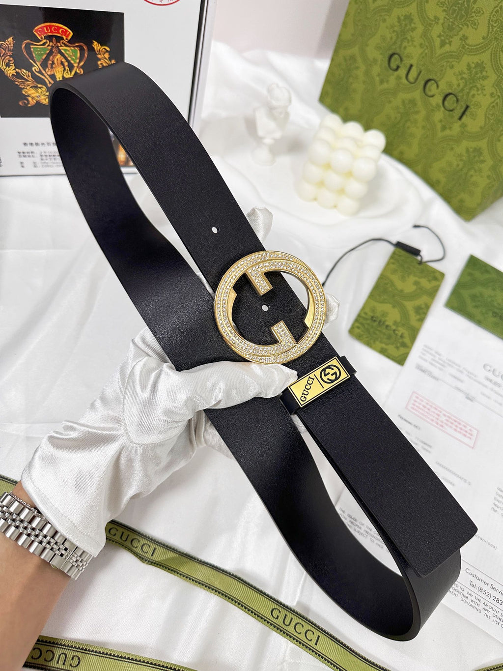 Black Leather Belt – Shimmering Crystal Round Buckle | Premium Women's Accessory